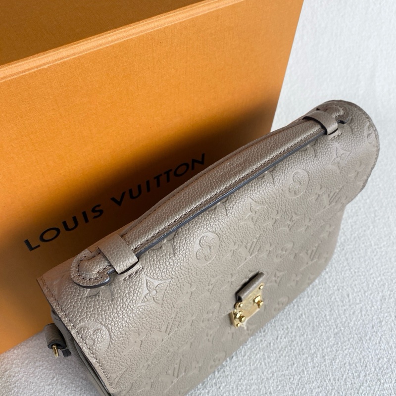 LV metis老花全皮壓紋郵差包 芯片款 大象灰金扣 牛皮 尺寸約24*19*5-6