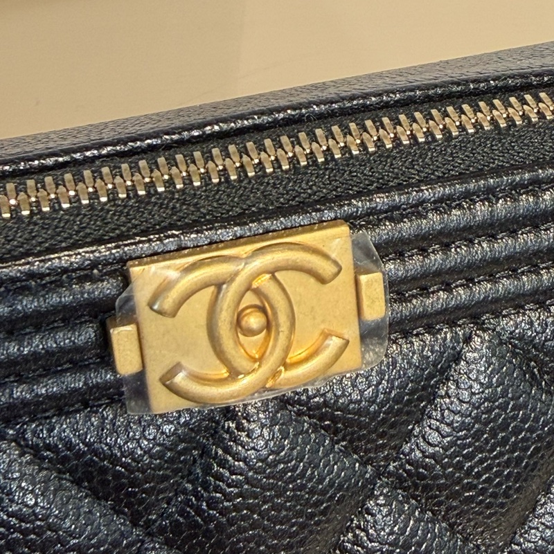 Chanel 黑荔枝牛皮BoyWoc斜背鏈包AP2756-1