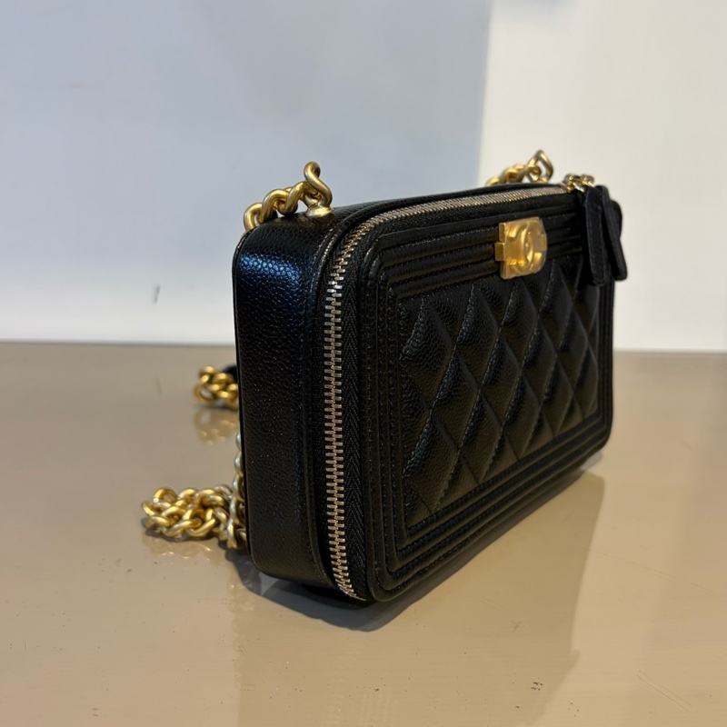 Chanel 黑荔枝牛皮BoyWoc斜背鏈包AP2756-3