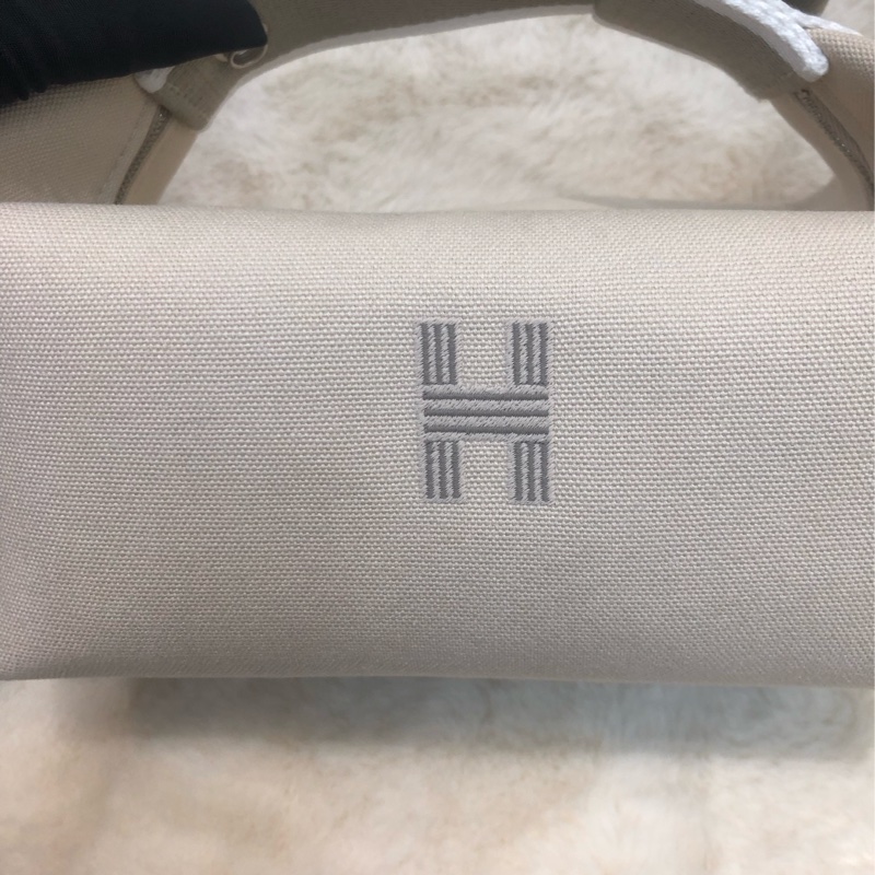 Hermes 米色飯盒包 XC536-6