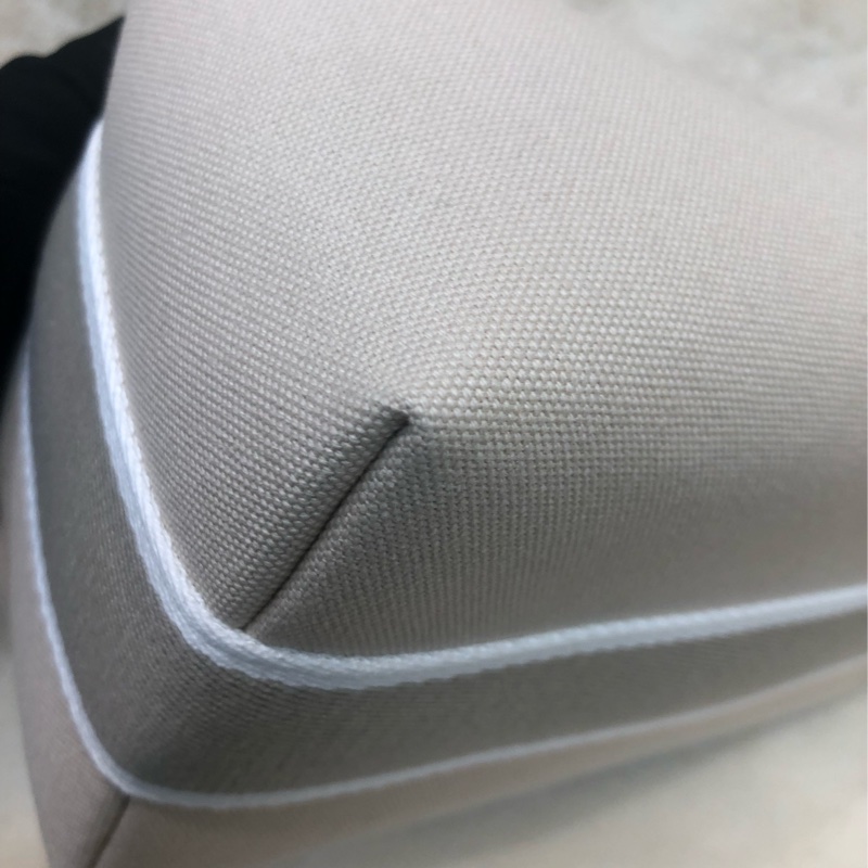 Hermes 米色飯盒包 XC536-12
