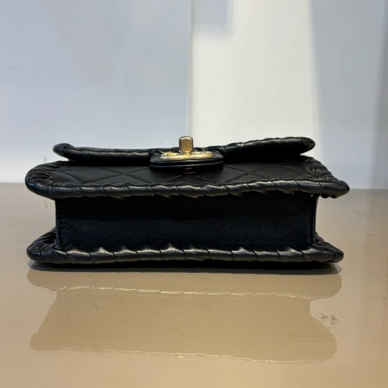Chanel 黑羊皮肩斜背包AS2495-5