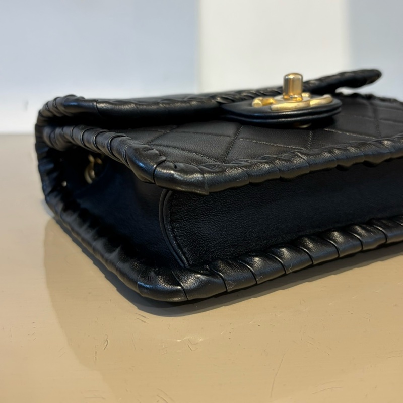 Chanel 黑羊皮肩斜背包AS2495-6