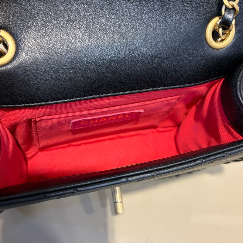 Chanel 黑羊皮肩斜背包AS2495-9