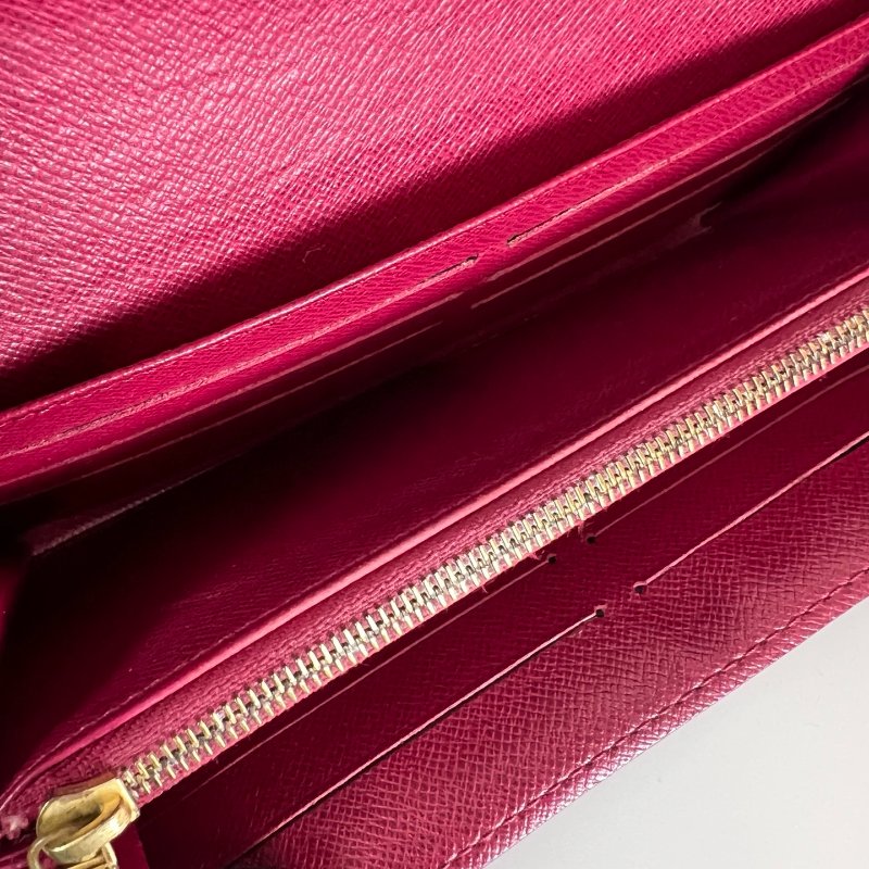 LV M62234 老花拼粉信封長夾-7