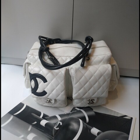 Chanel 黑白熊貓對色康朋多口袋機車包