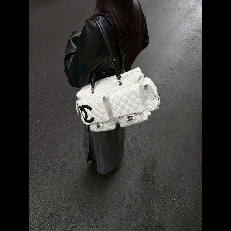 Chanel 黑白熊貓對色康朋多口袋機車包-2