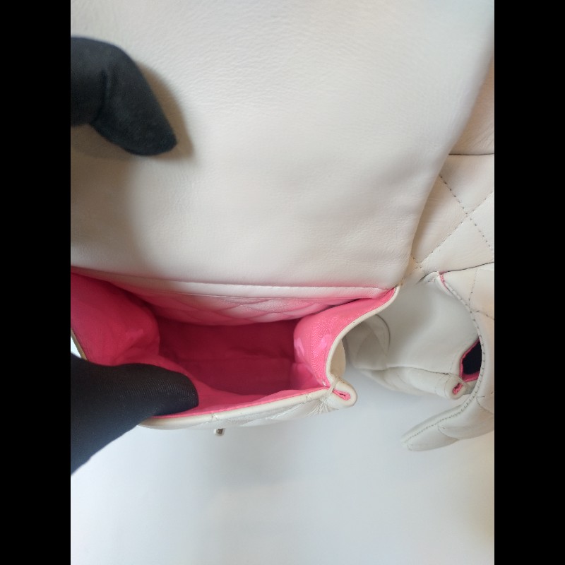 Chanel 黑白熊貓對色康朋多口袋機車包-24