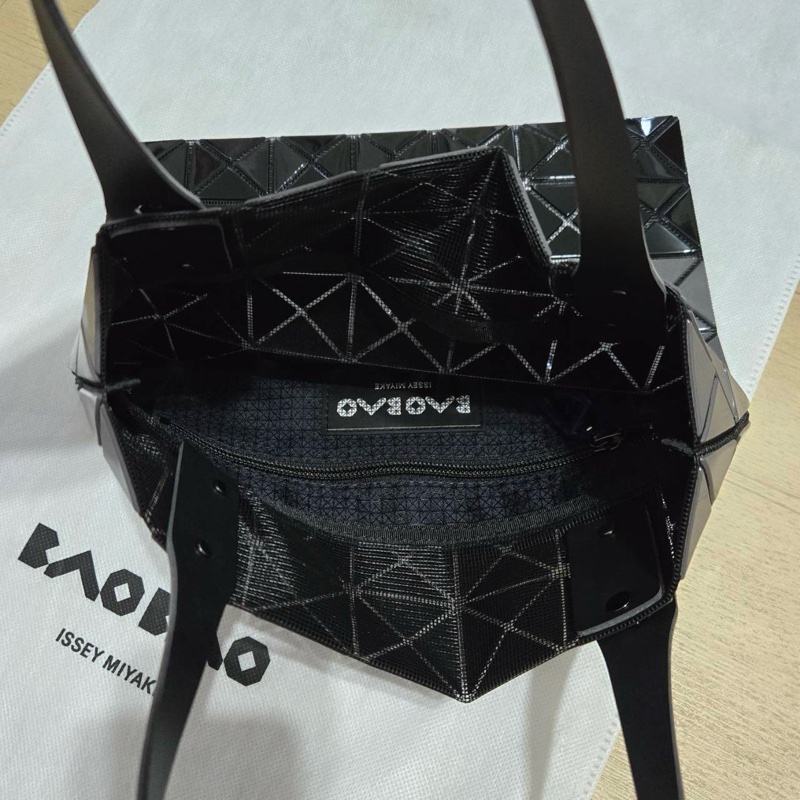 Issey Miyake 三宅一生 BaoBao 基本款 深灰色配黑色 拼色 7x7 肩背 手提包-4