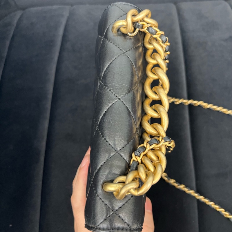 Chanel/香奈兒 孟買風琴郵差包 黑金中號 鐳射標28開 97新 底長22-4