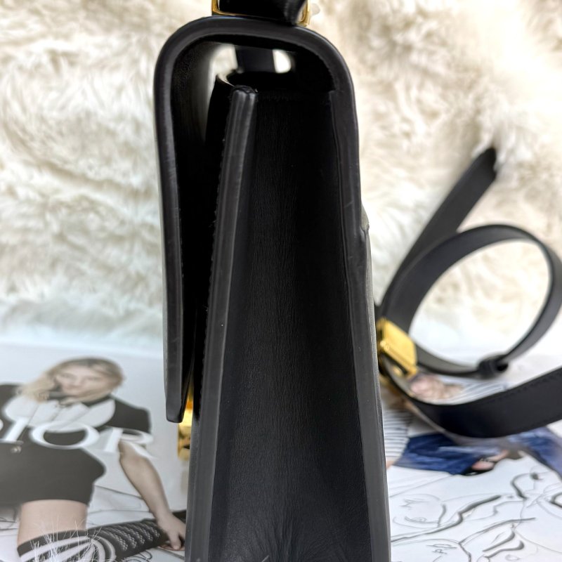 Dior 蒙田包 黑色 牛皮 中號 金扣-3