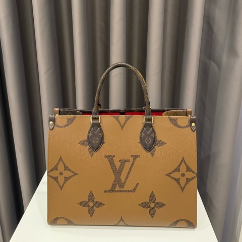 (極新美品）Louis vuitton路易威登LV on the goMM 全配2026購證
