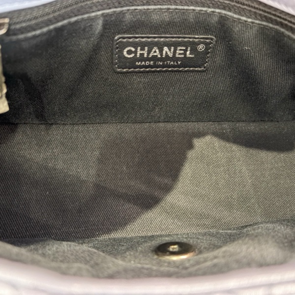 Chanel香奈兒 油蠟淡藍色牛皮 硬底盒子包 單肩銀鏈 流浪機場包 (底邊邊角有做過護理)-8