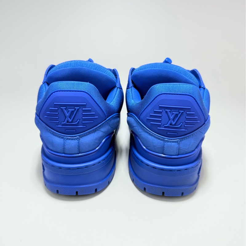 LOUIS VUITTON LV TRAINER藍色胖丁鰐魚壓紋板鞋 9碼 95新-2
