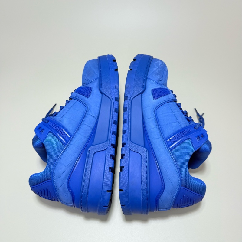 LOUIS VUITTON LV TRAINER藍色胖丁鰐魚壓紋板鞋 9碼 95新-3