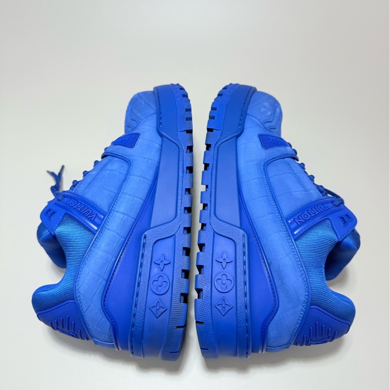 LOUIS VUITTON LV TRAINER藍色胖丁鰐魚壓紋板鞋 9碼 95新-4