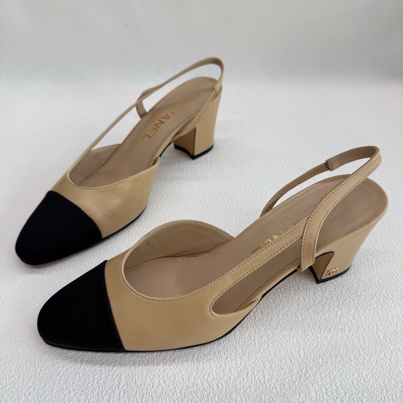 Chanel香奈兒Slingback 皮質 米黑色 37碼-0
