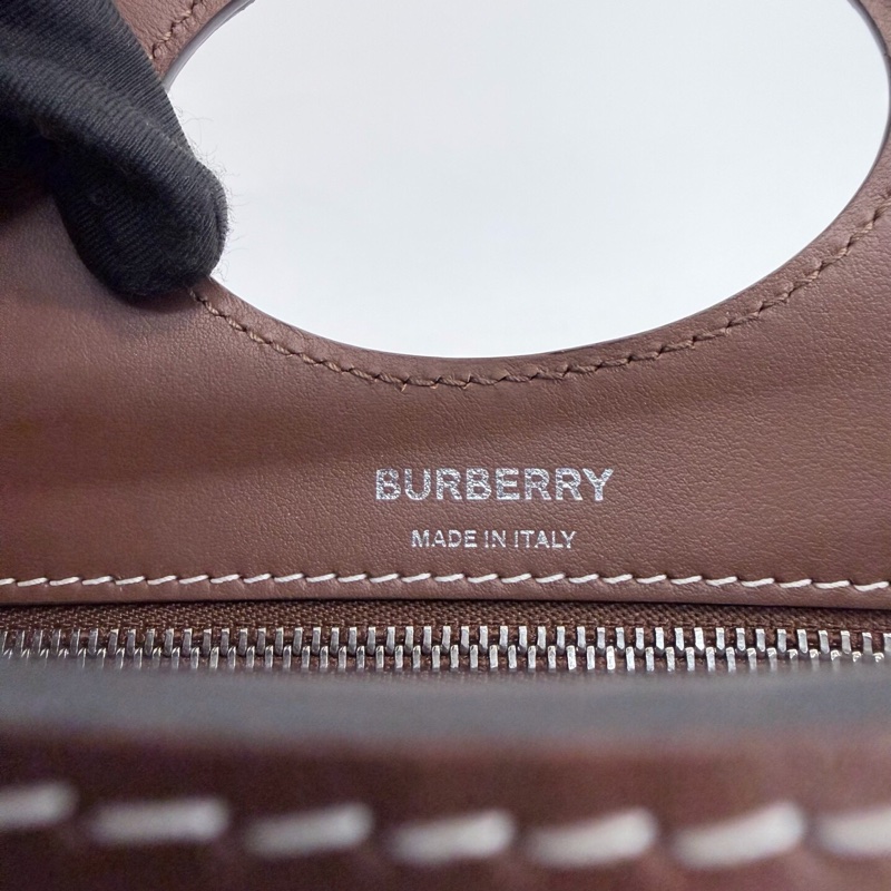 Burberry/博柏利黑色帆布拼焦糖色配皮mini手提單肩斜挎托特包。-8
