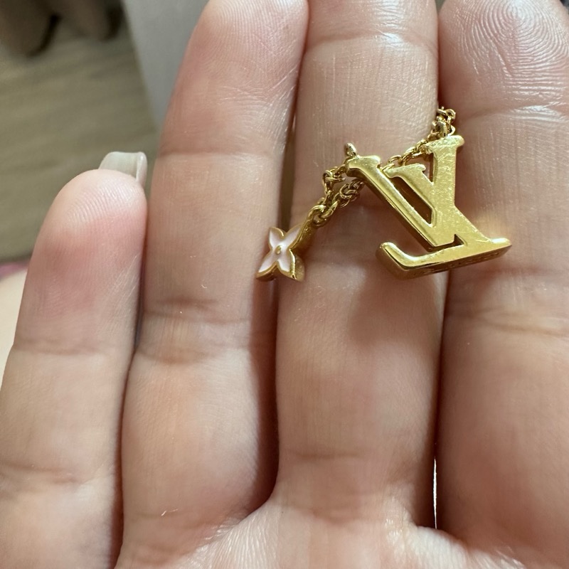 LV 琺瑯logo項鍊-10