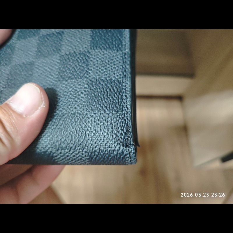 LV棋盤格短夾-11