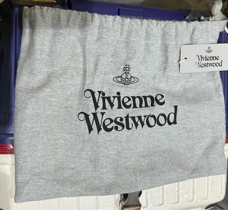 西太后Vivienne Westwood 皮革方型相機包-4