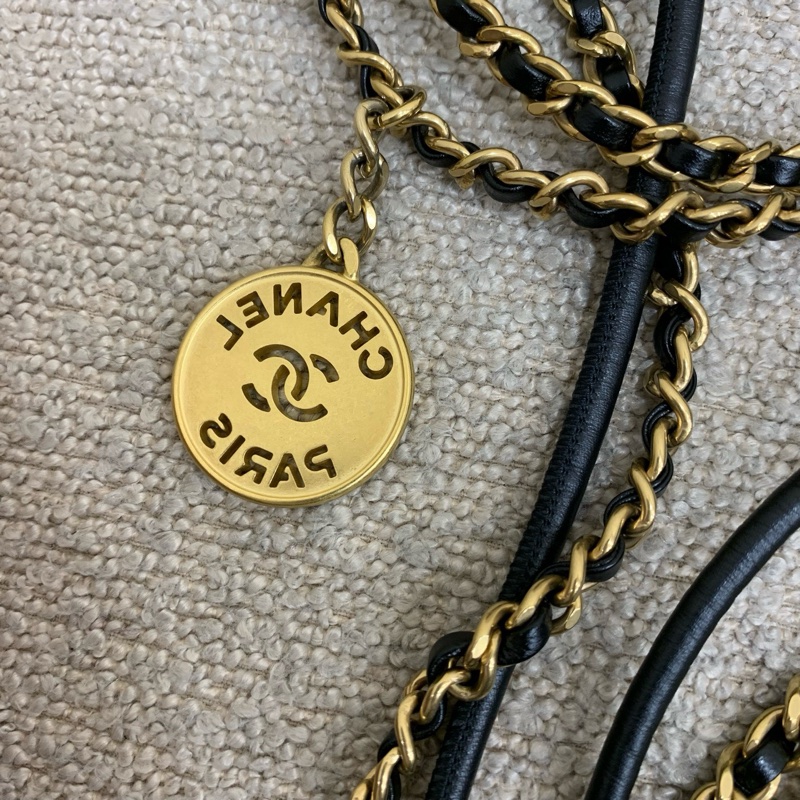 全新未使用!Chanel 香奈兒22bag mini 黑金扣-16