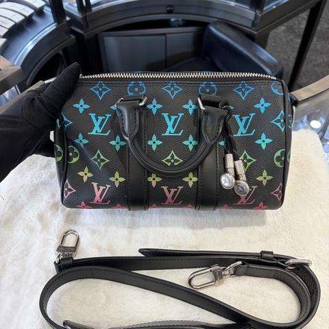 LV路易威登 Keepall25 限量款1820漸變彩虹色 黑三彩漸變老花 缺皮牌