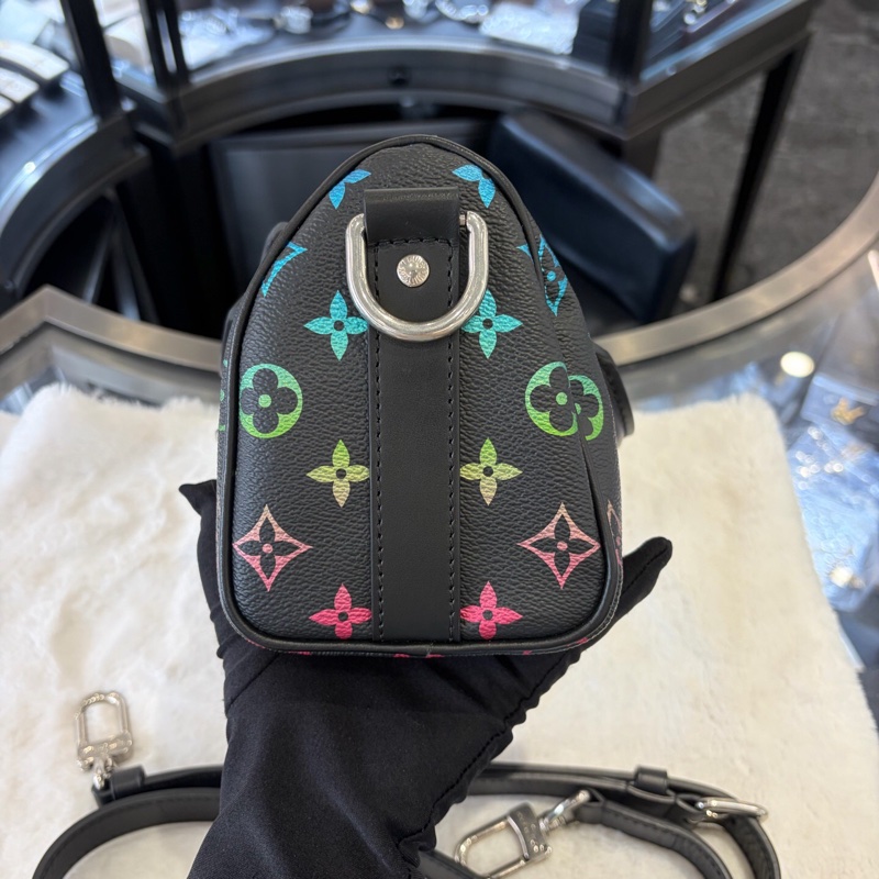 LV路易威登 Keepall25 限量款1820漸變彩虹色 黑三彩漸變老花 缺皮牌-2