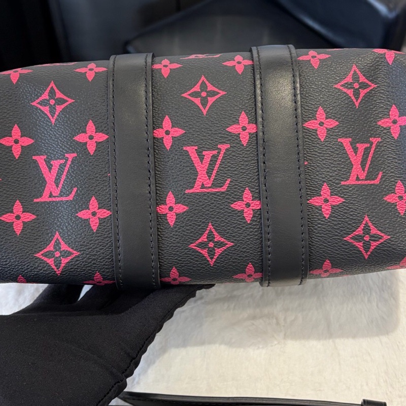 LV路易威登 Keepall25 限量款1820漸變彩虹色 黑三彩漸變老花 缺皮牌-6