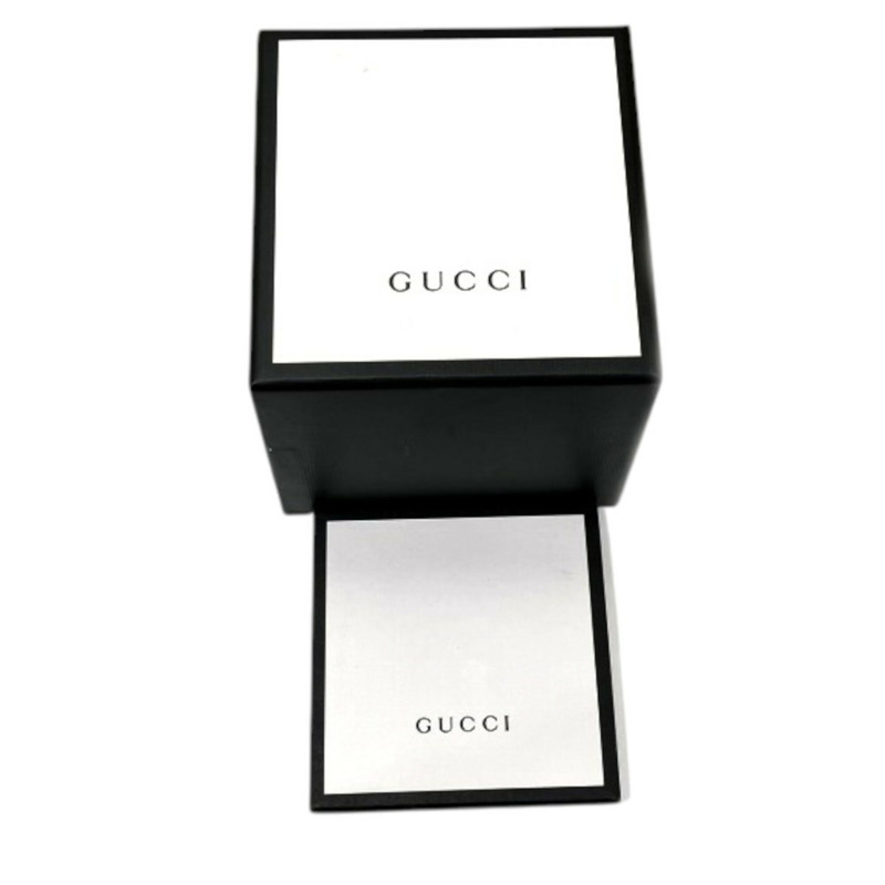 Gucci GUCCI腕錶,總重138.6公克,不鏽鋼錶殼,橡膠錶帶,石英機芯,黑色錶盤,型號136.2 YA136204B-8