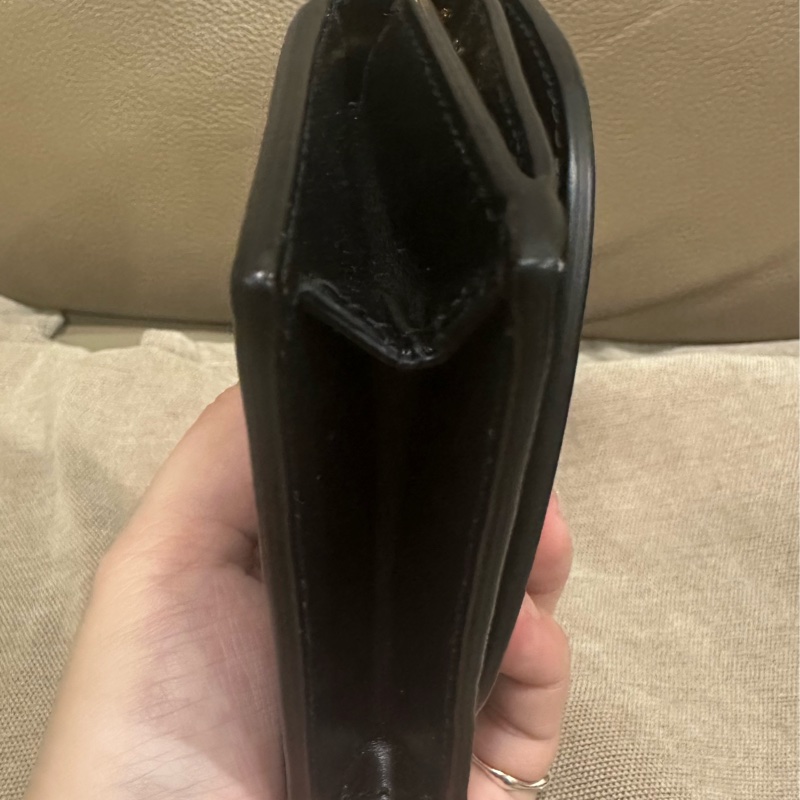 BURBERRY 黑色皮革圓形金扣零錢包-8
