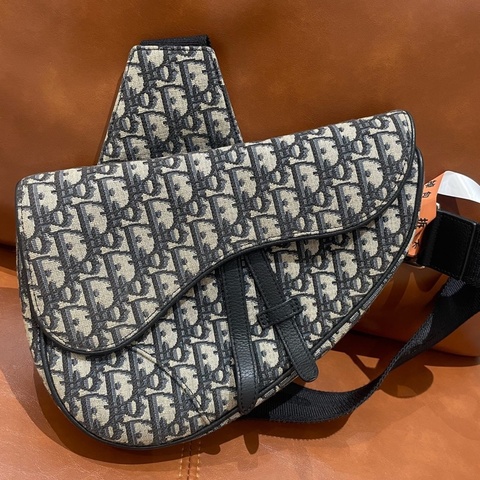 Dior/迪奧 馬鞍包 Saddle 標誌性Oblique刺繡印花老花滿印