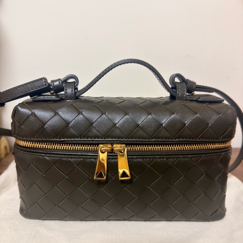BV bang bang bag vanity