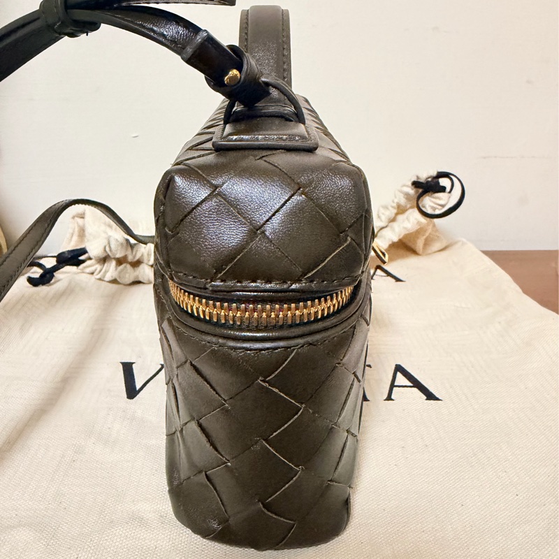 BV bang bang bag vanity-2