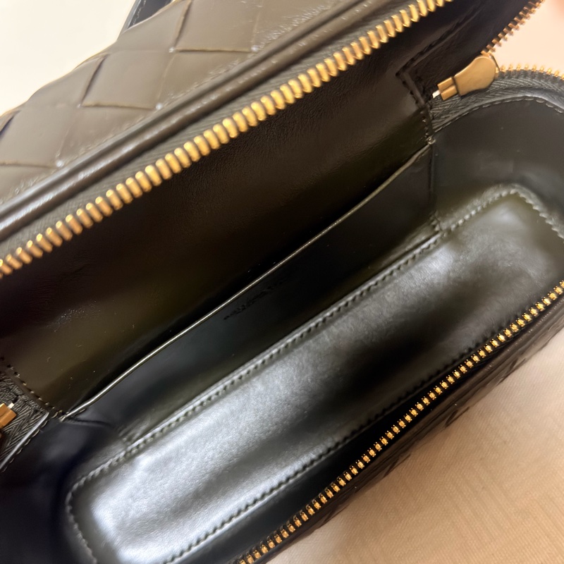 BV bang bang bag vanity-8