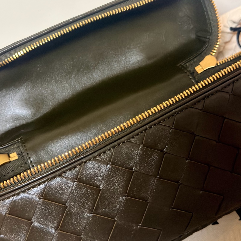 BV bang bang bag vanity-9