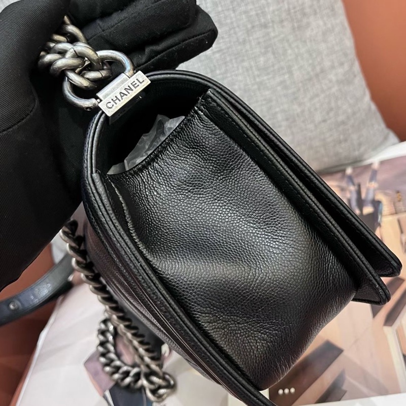 Chanel香奈兒荔枝皮V紋黑銀牛皮leboy中號 24開-2