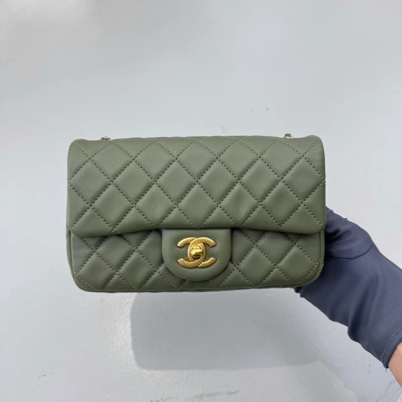 Chanel • Cf 20 牛油果綠金釦金球大Mini 芯片款✨-2