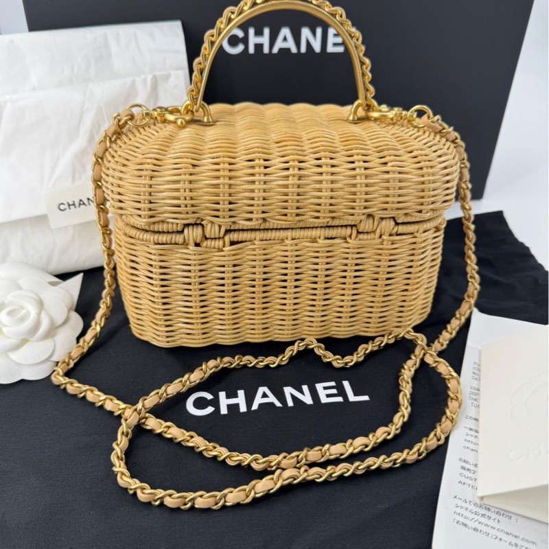 Chanel Cruise 2025/26 Braided Rattan & Gold-Tone Metal Beige Vanity Case-4