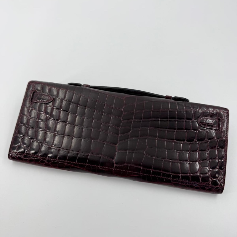 Hermès Kelly Cut Bag in Bordeaux Shiny Porosus Crocodile Leather with PHW-3