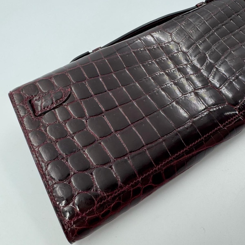 Hermès Kelly Cut Bag in Bordeaux Shiny Porosus Crocodile Leather with PHW-7