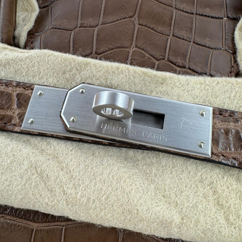 Hermès Birkin 35 Gris Éléphant Matte Niloticus Crocodile with PHW-7