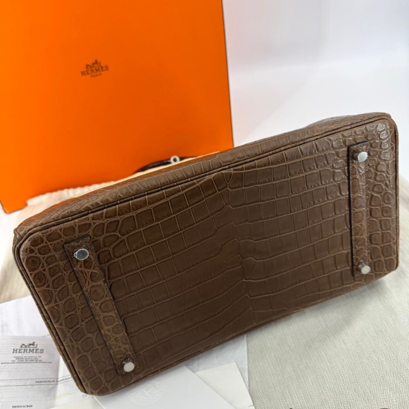 Hermès Birkin 35 Gris Éléphant Matte Niloticus Crocodile with PHW-8