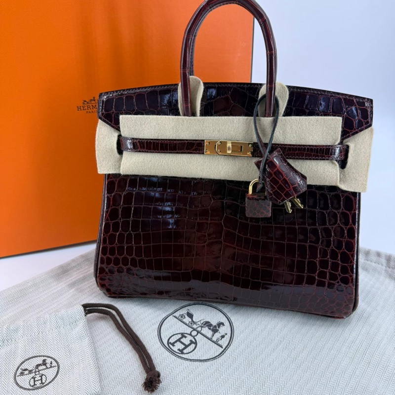 Hermes Birkin 25 Bordeaux Crocodile Leather Handbag with GHW-7