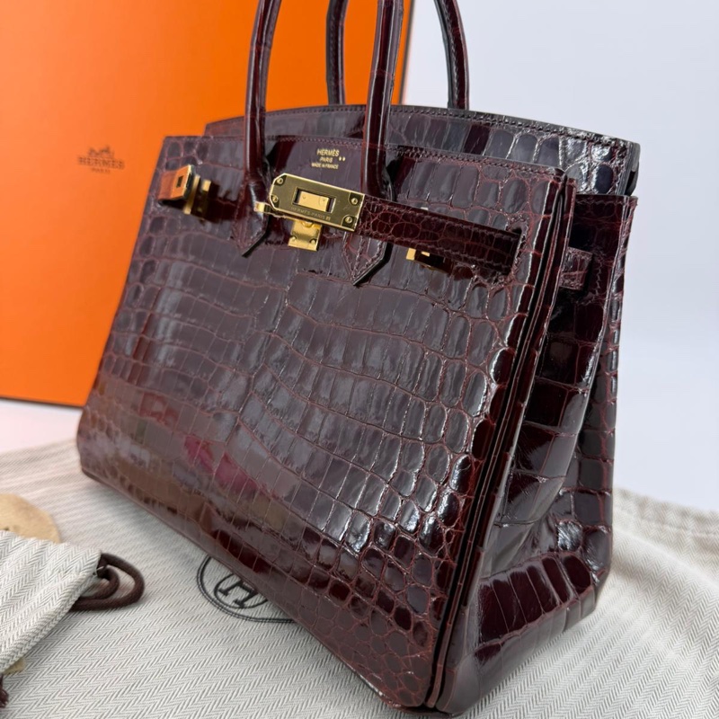 Hermes Birkin 25 Bordeaux Crocodile Leather Handbag with GHW-15