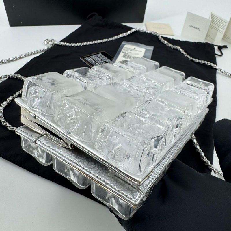 Chanel 2010 Plexiglass Ice Cube Sliver Clutch Bag-11