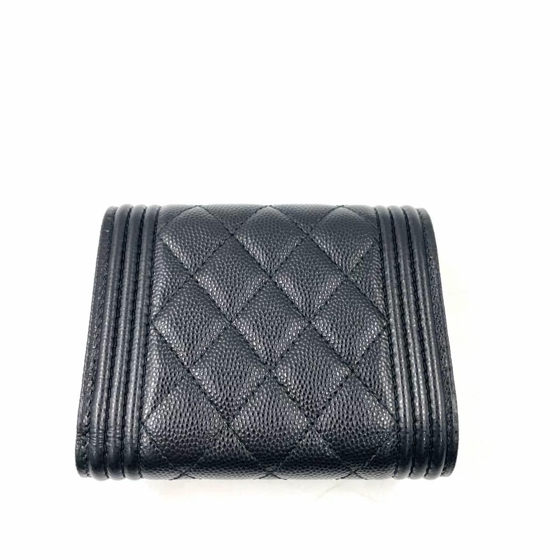 全套Chanel Leboy黑金牛皮短款錢包-5