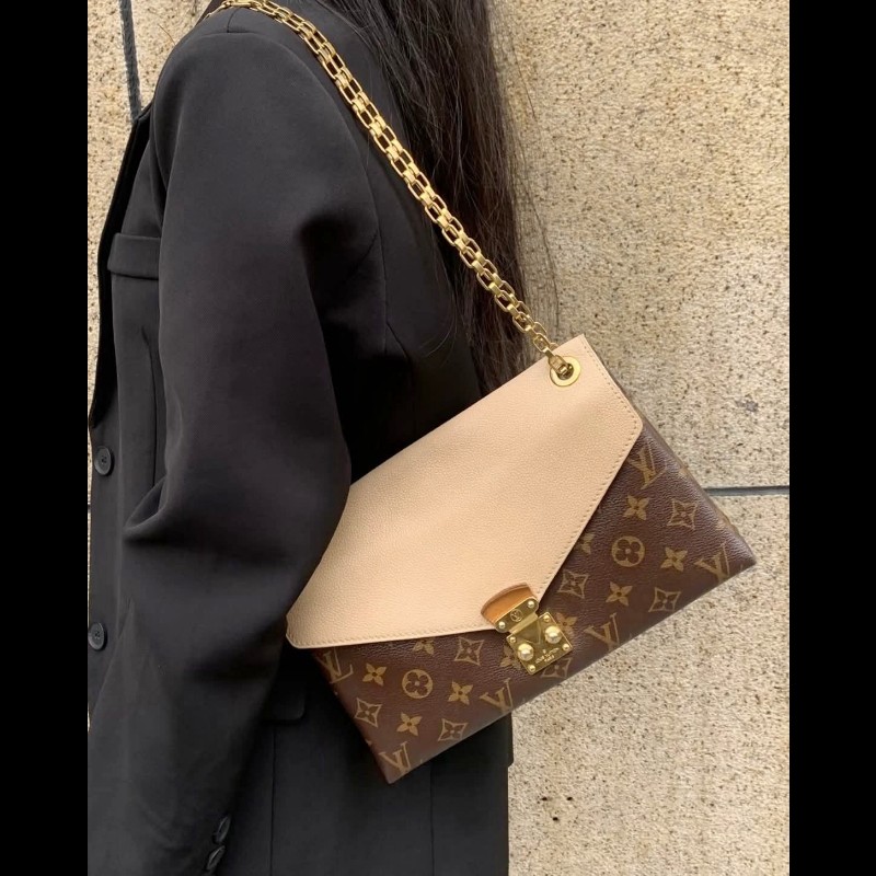 Lv Pallas Chain 老花拚牛皮鏈條包-1