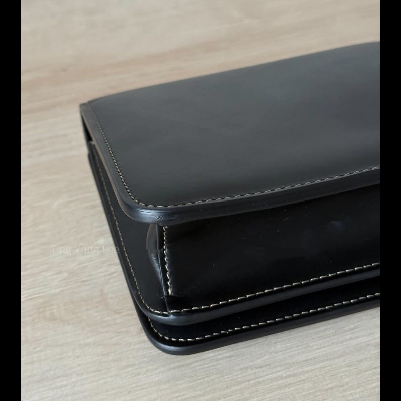 Fendi 黑色FF Fab 斜背小方包-11
