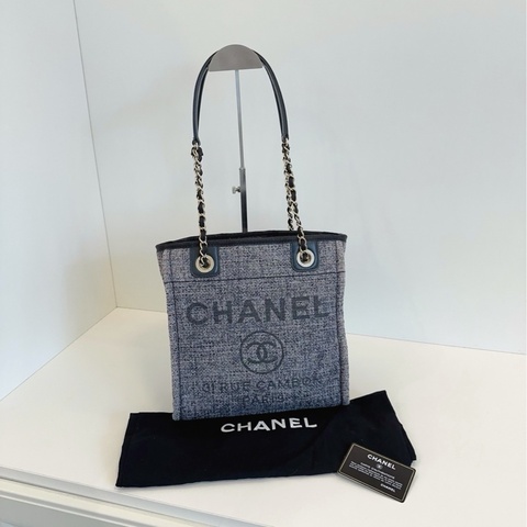 💎Chanel香奈兒｜黑灰色字母沙灘包｜小號｜保卡31開